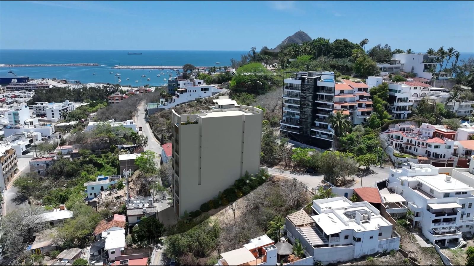 Vista aérea de Puerto Vigía y el puerto de Mazatlán